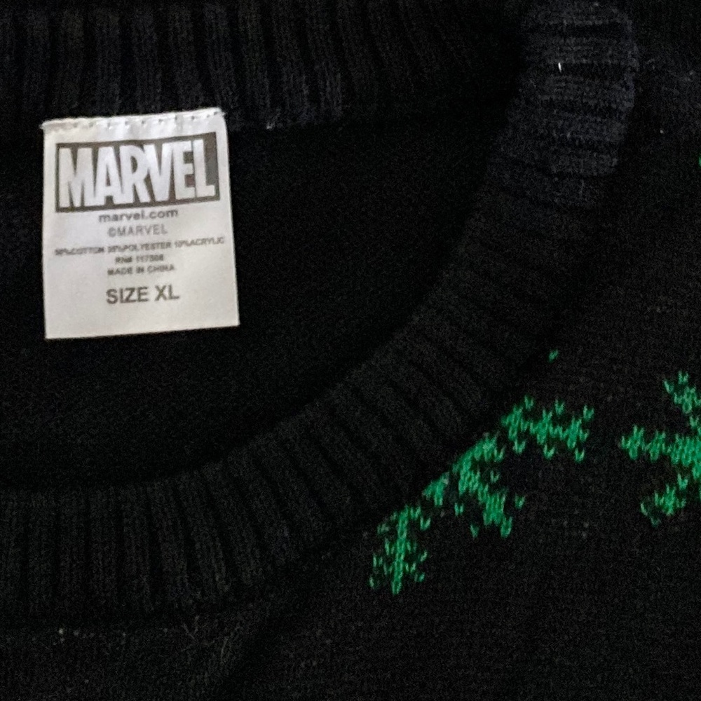 Men’s Marvel Deadpool Christmas Sweater Size XL - Picture 5 of 6